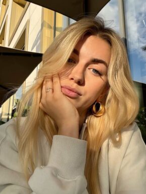 Single Photo Ellaa